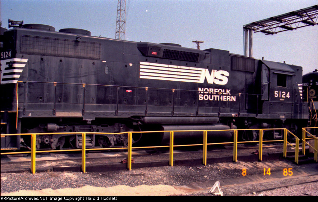 NS 5124